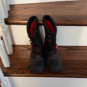 The North Face Black and Red Kids Snow Boots
